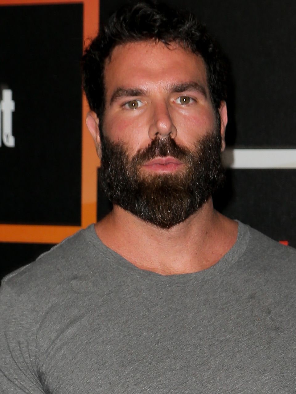 Dan Bilzerian Wiki, Biography, Age, Wife, Family, Ethnicity, Height