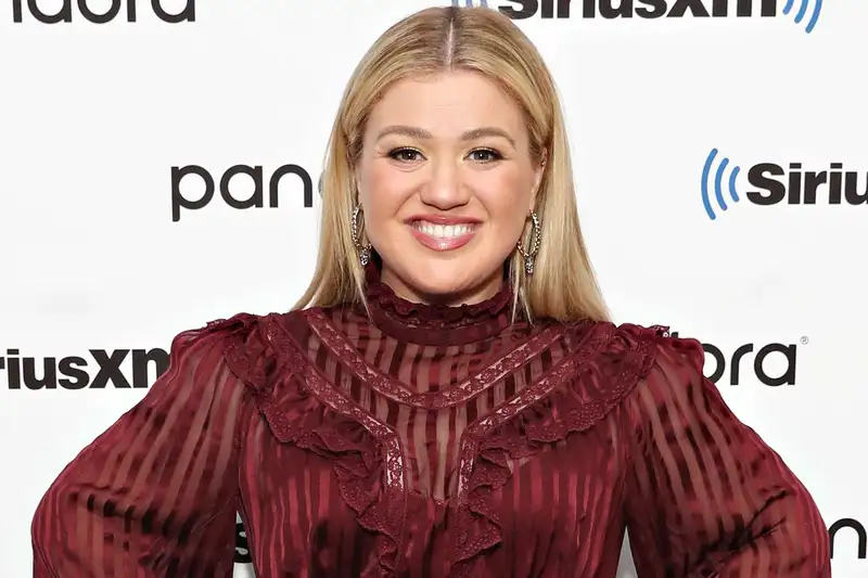 Kelly Clarkson Wiki, Biography, Age, Husband, Net Worth, Career