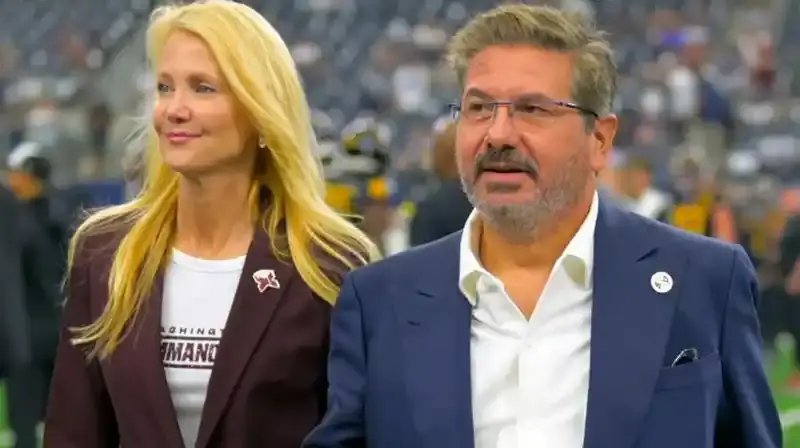 Daniel Snyder with Wife Tanya