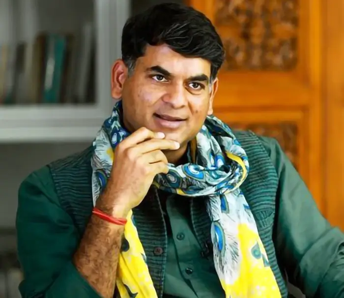 Saurabh Dwivedi